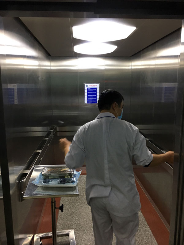 Thang máy bệnh viện tại Sơn La